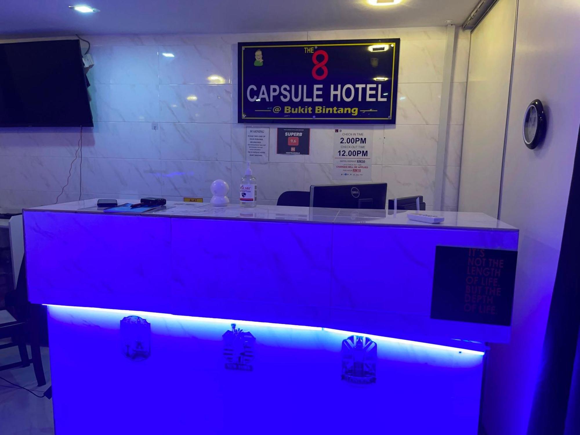Oyo 91036 J Capsule Hotel @ Jalan Bukit Bintang Куала Лумпур Екстериор снимка
